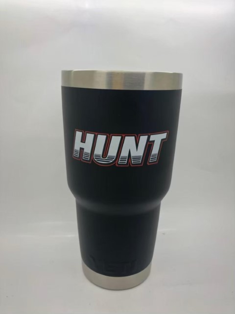 สกรีนแก้ว YETI โลโก้ HUNT