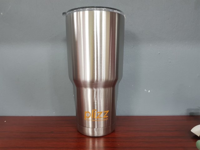สกรีนแก้ว YETI โลโก้ plizz