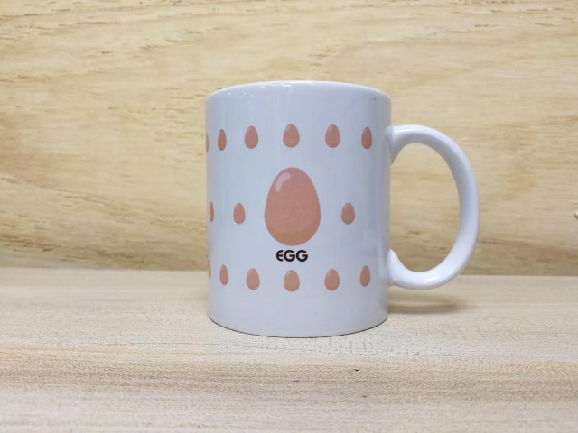 สกรีนแก้วมัคสีขาวรูปเเละข้อความ EGG