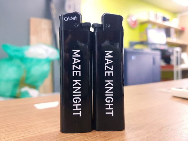 สกรีนไฟเเช็ค MAZE KNIGHT
